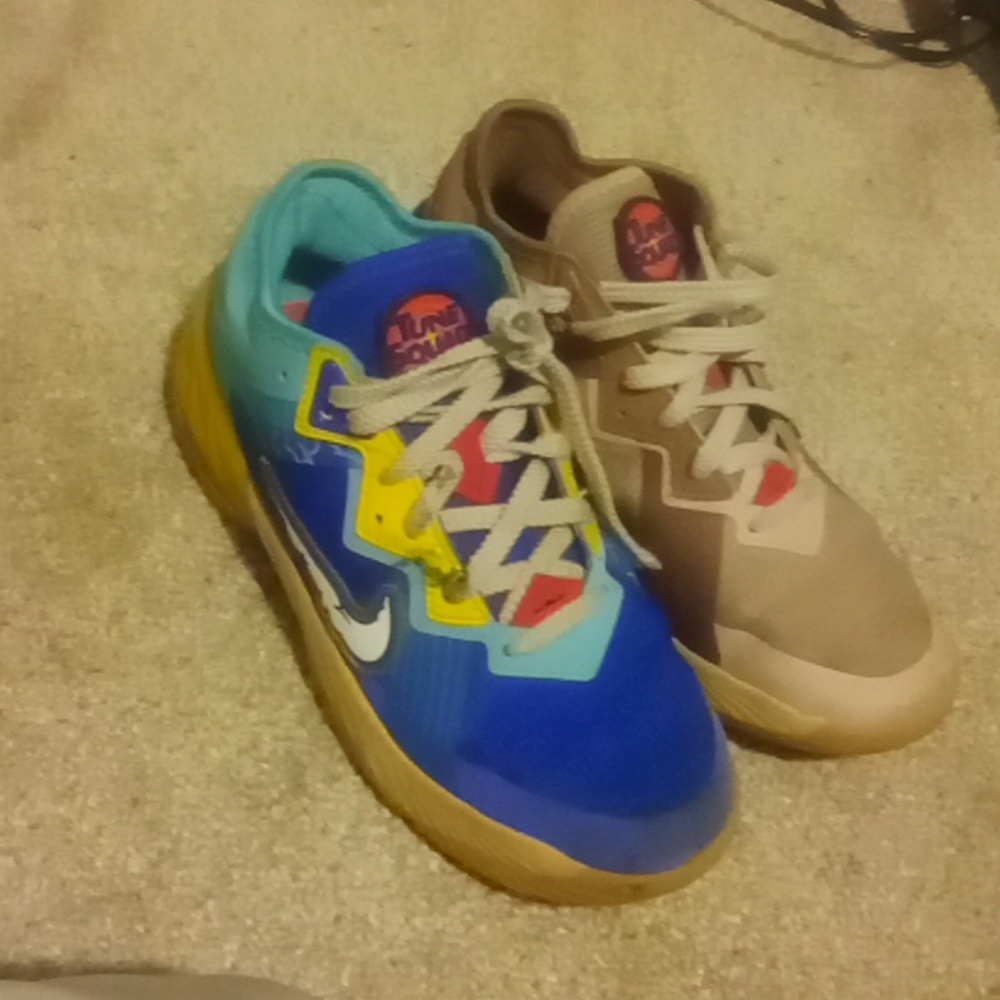 Shoes - Picture 2 of 2